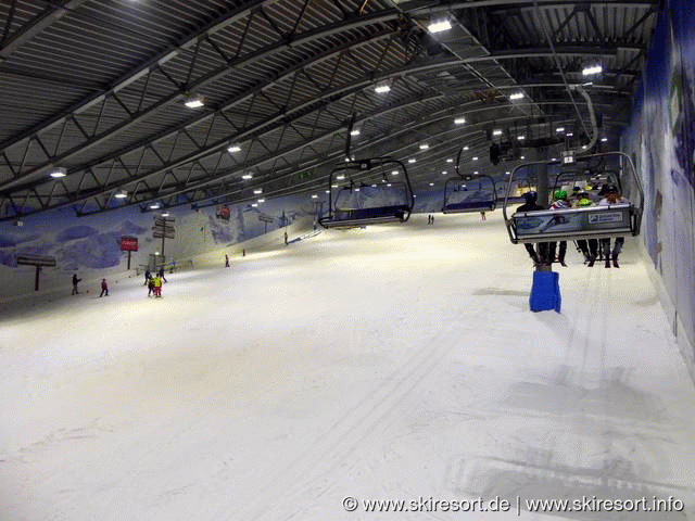 Skihalle im Alpenpark Neuss